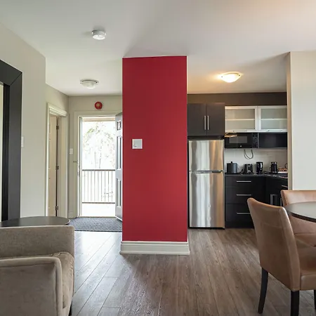 Hotel Ramada By Wyndham On The Rideau 3*