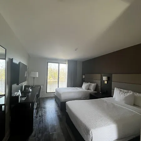 Ramada By Wyndham On The Rideau Ottawa