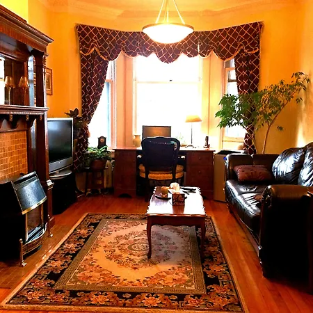 Rideau Bed & Breakfast 3*