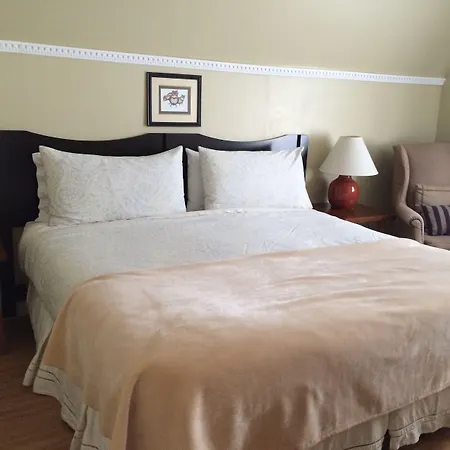 Rideau Bed & Breakfast 3*