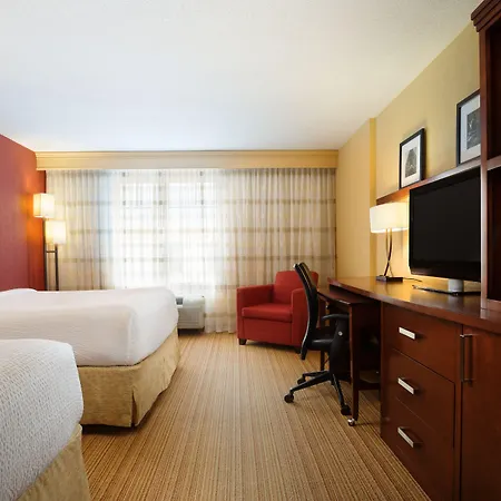 Courtyard By Marriott Downtown 3* Ottawa