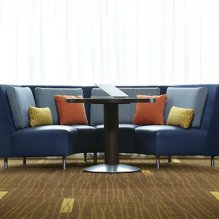 Courtyard By Marriott Downtown Hotel 3*