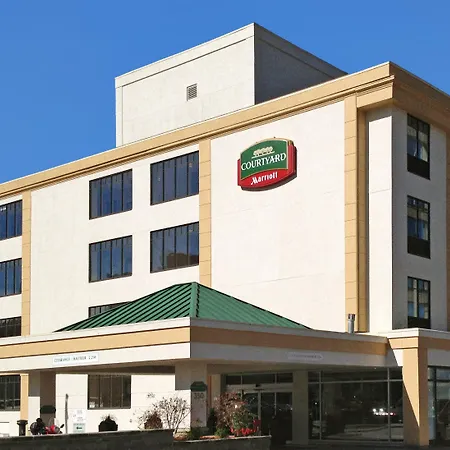 Courtyard By Marriott Downtown