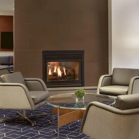 Courtyard By Marriott Downtown Hotel 3*