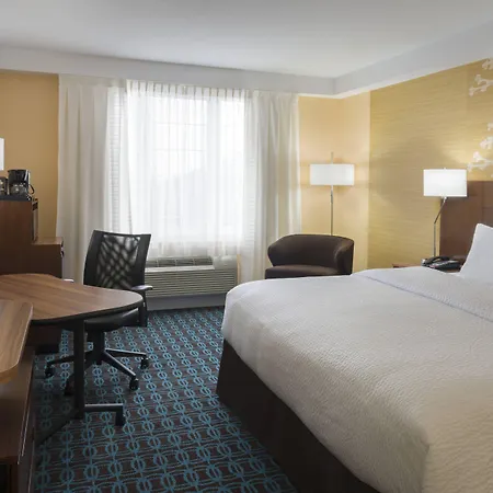 Hotel Fairfield & By Marriott Kanata Ottawa