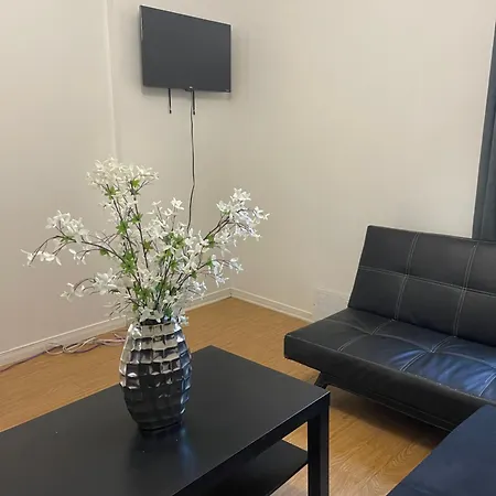 Apartment In Somerset Ottawa