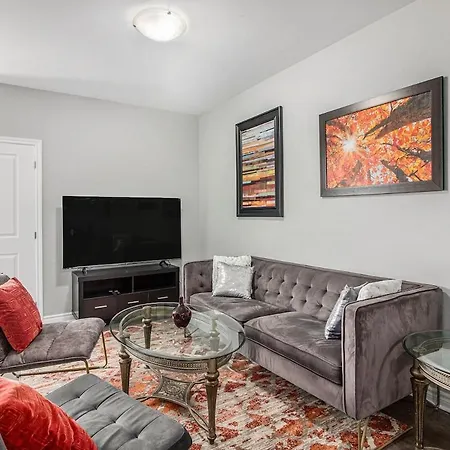 Apartment Beautifully Furnished 3-bedroom Ottawa