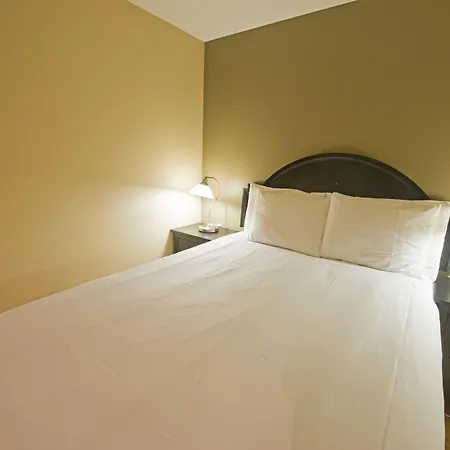 Hotel Byward Blue Ottawa