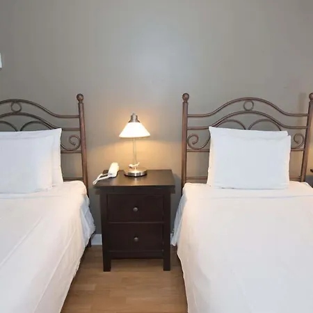 Byward Blue 3* Ottawa