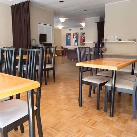 Hotel Byward Blue Ottawa
