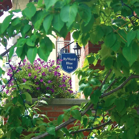 Byward Blue Hotel