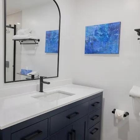 Byward Blue Hotel Ottawa
