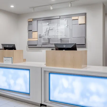 Express & Airport By Ihg 3*