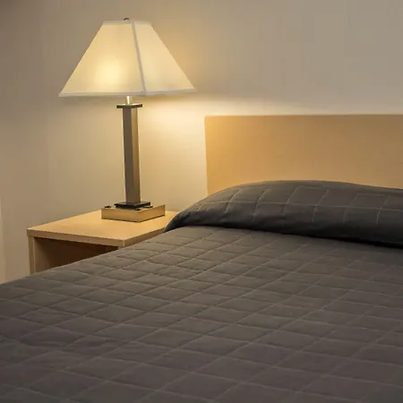 & Conference Centre - Downtown Aparthotel