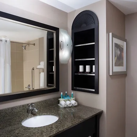 Express & West - Nepean By Ihg 2* Ottawa