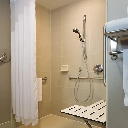 Hotel Express & West - Nepean By Ihg