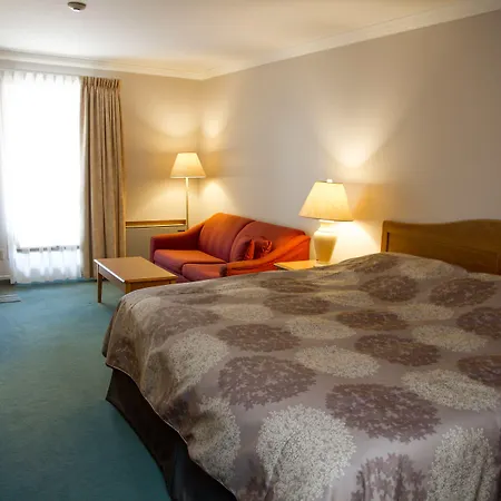 Rideau Heights Bed & Breakfast 2*