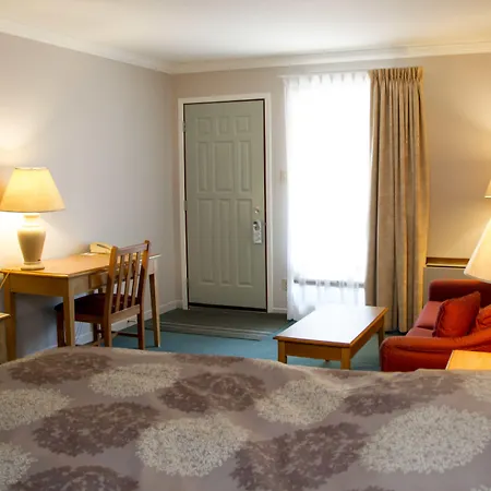 Rideau Heights Bed & Breakfast 2*