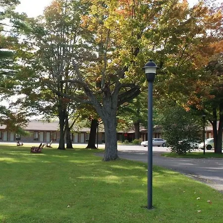 Bed & Breakfast Rideau Heights 2*