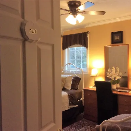 The Boston 't' Bed & Breakfast 3*