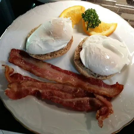 The Boston 't' Bed & Breakfast 3*