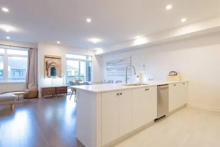 Modern 2br With Parking Near Airport And Downtown *