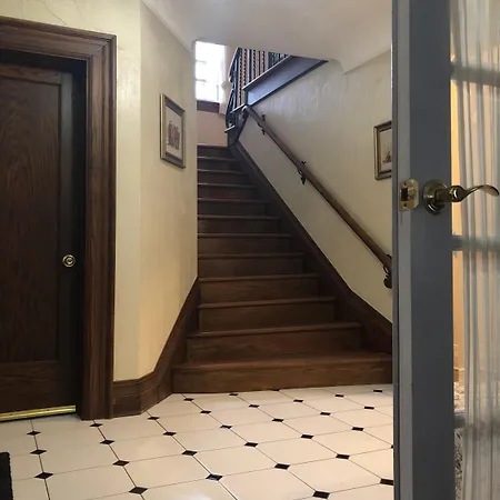 The Ambassador Guest house Ottawa