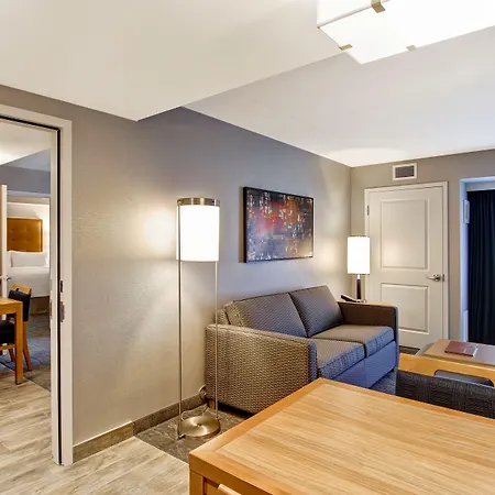 Homewood By Hilton Kanata 3*