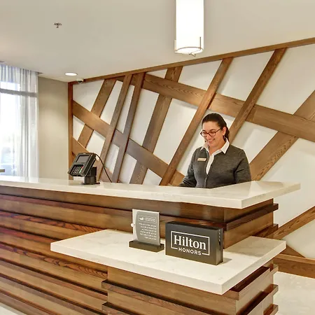 Hotel Homewood By Hilton Kanata 3*
