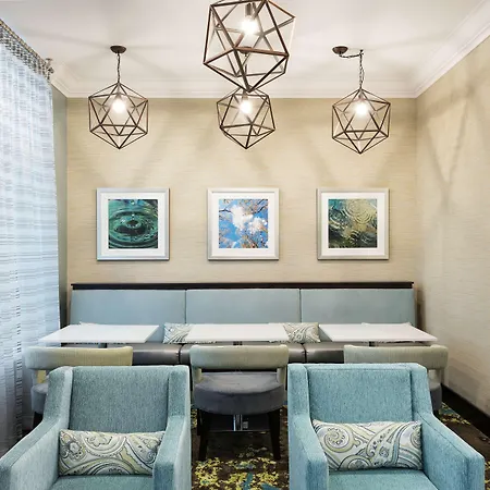 Homewood By Hilton Airport Hotel Ottawa
