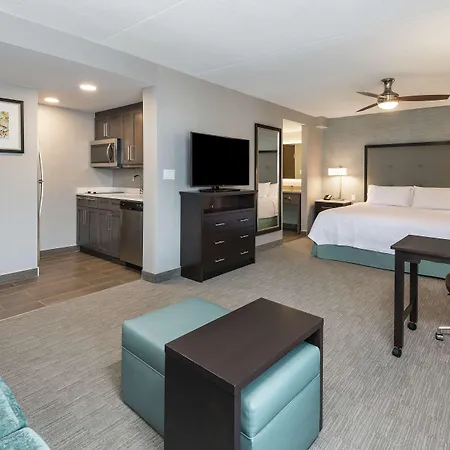 Homewood By Hilton Airport