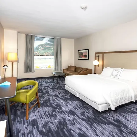Fairfield & By Marriott Airport Hotel
