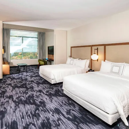 Hotel Fairfield & By Marriott Airport
