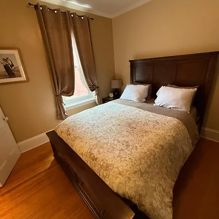 Bed & Breakfast The Century House Ottawa