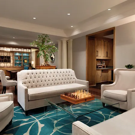Fairmont Chateau Laurier Gold Experience Hotel 5*