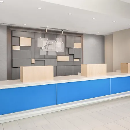 Hotel Express & Downtown East By Ihg