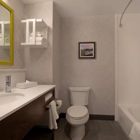 Hampton & West, Ontario, Canada Hotel Ottawa