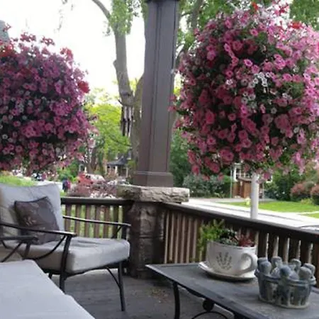 Bed & Breakfast Ashbury House 4*