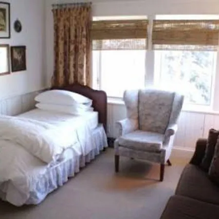 Ashbury House Bed & Breakfast