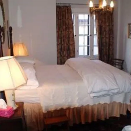 Ashbury House Ottawa
