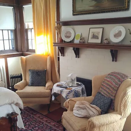 Bed & Breakfast Ashbury House 4*