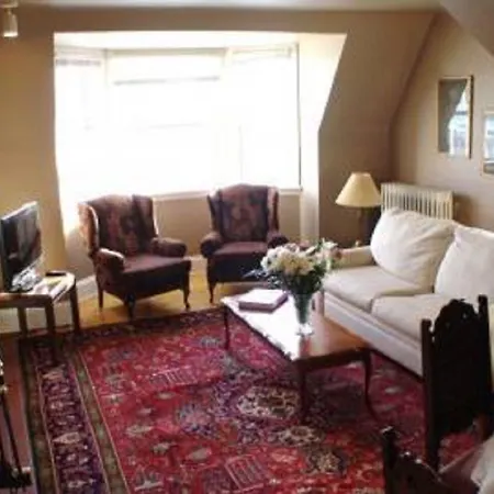 Ashbury House Bed & Breakfast