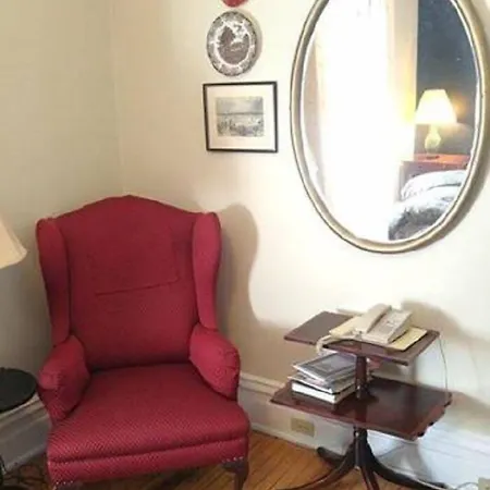 Ashbury House 4*
