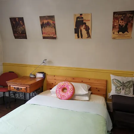Guest house Center Near Train Station & Parliament