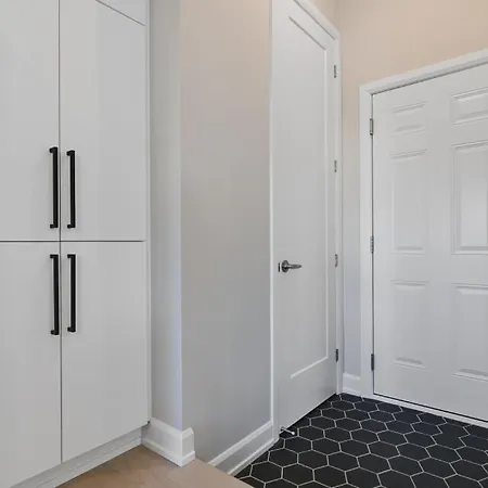 Villa Spacious Family In Barrhaven