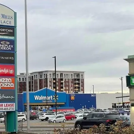 Spacious Family In Barrhaven