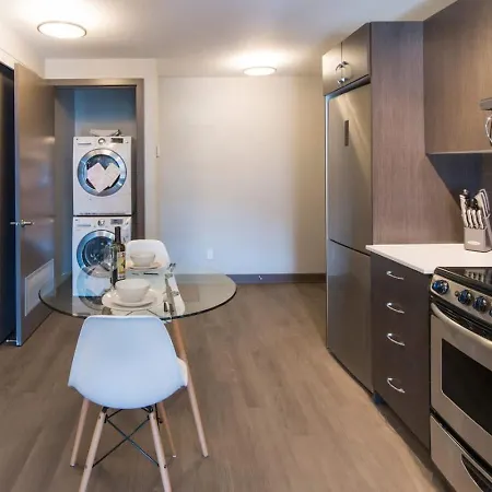 Corporate Lisgar 2 Bedrooms *