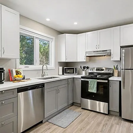 Furnished 3br Apartment Ottawa