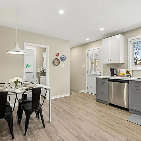 Furnished 3br * Ottawa