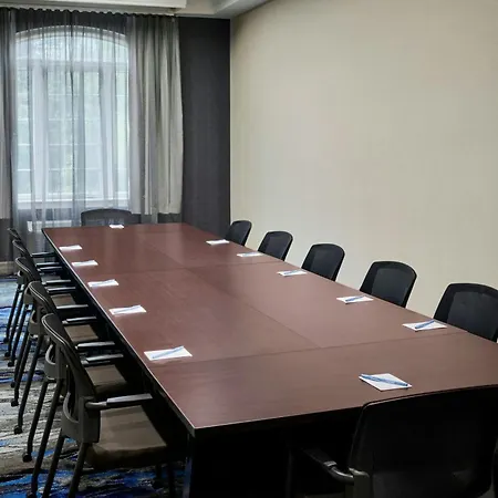 Hotel Fairfield & By Marriott Kanata Ottawa